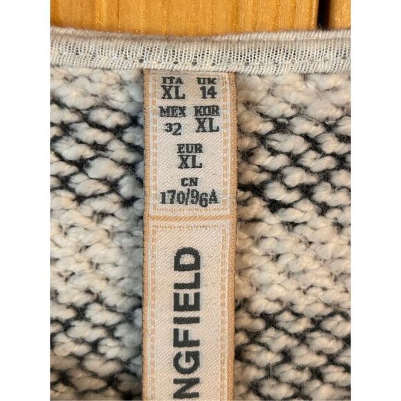 Springfield XL Sweater Striped White/Black Accent Buttons On Shoulders (3979) - Picture 4 of 6